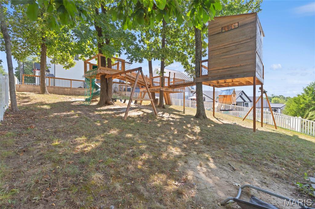 1409 Burrwyck Lane Property Photo 37