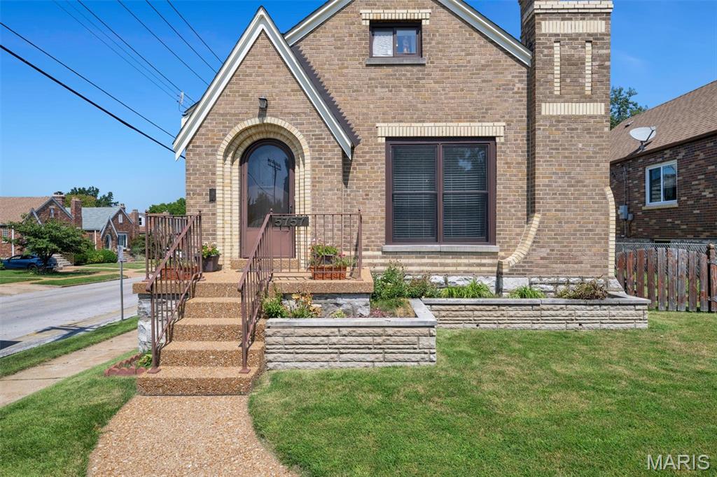 5757 Mardel Avenue Property Photo 1