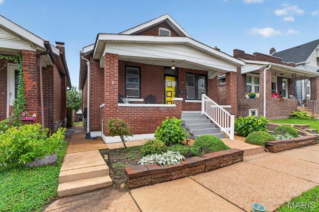 4448 Wallace Street Property Photo 2
