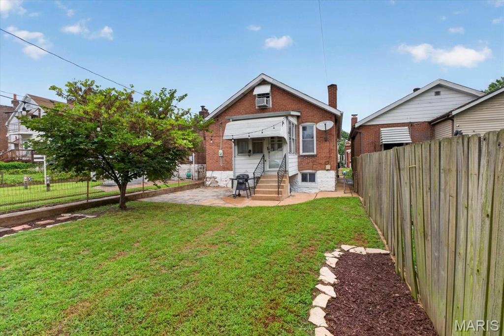 4448 Wallace Street Property Photo 24