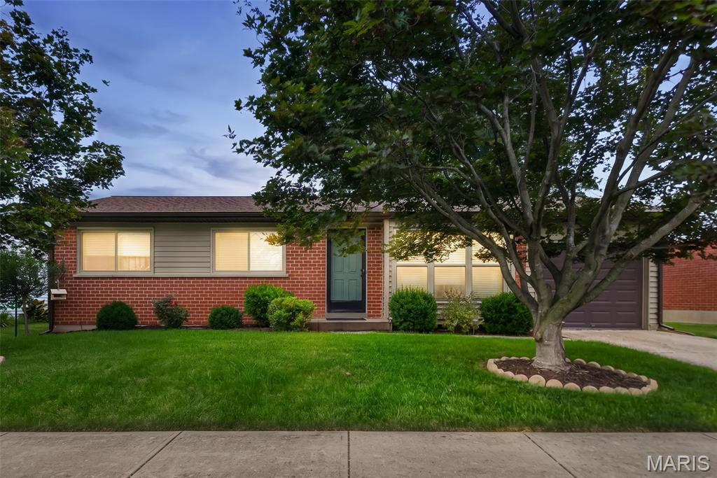 3210 Catesby Lane Property Photo 1