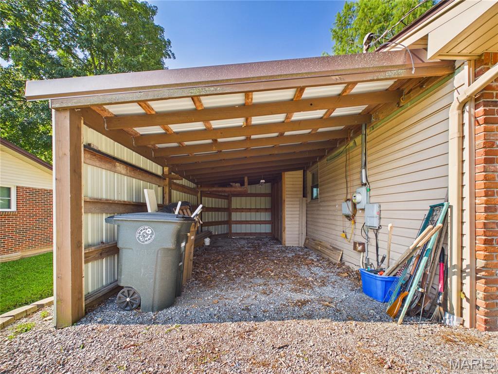 2879 Hopper Road Property Photo 8