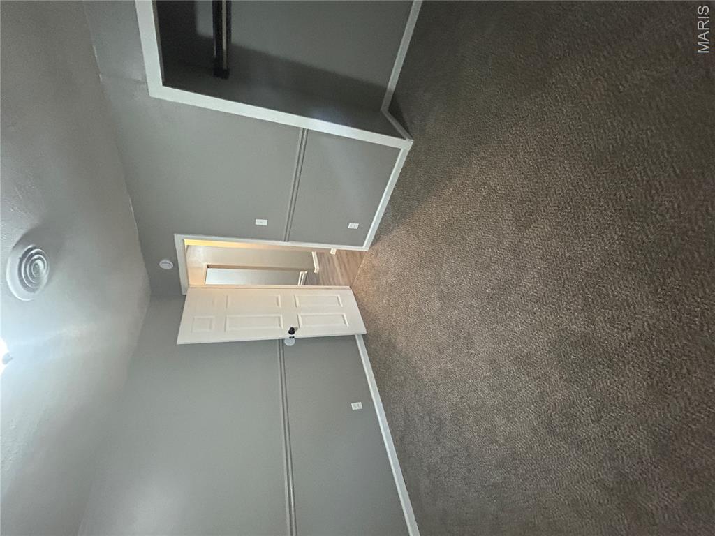508 Saint James Drive Property Photo 7