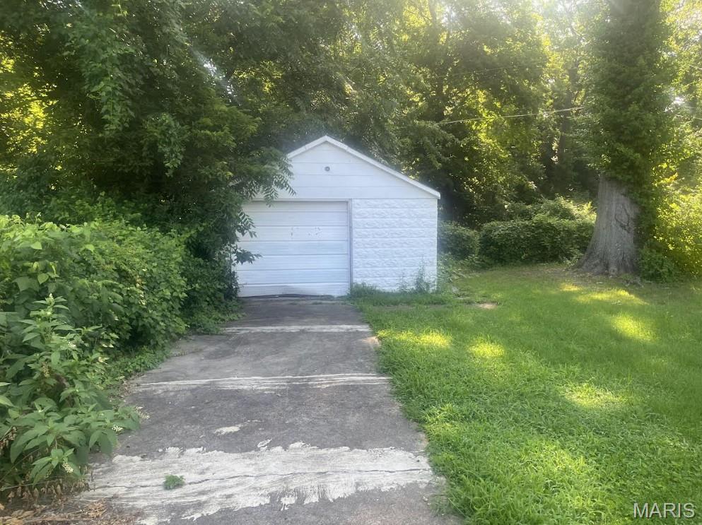 604 East Avenue Property Photo 10
