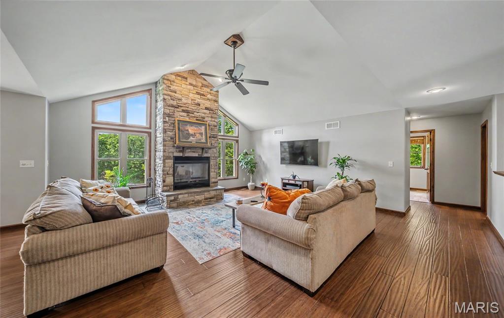 33701 Crystal Lake Road Property Photo 3