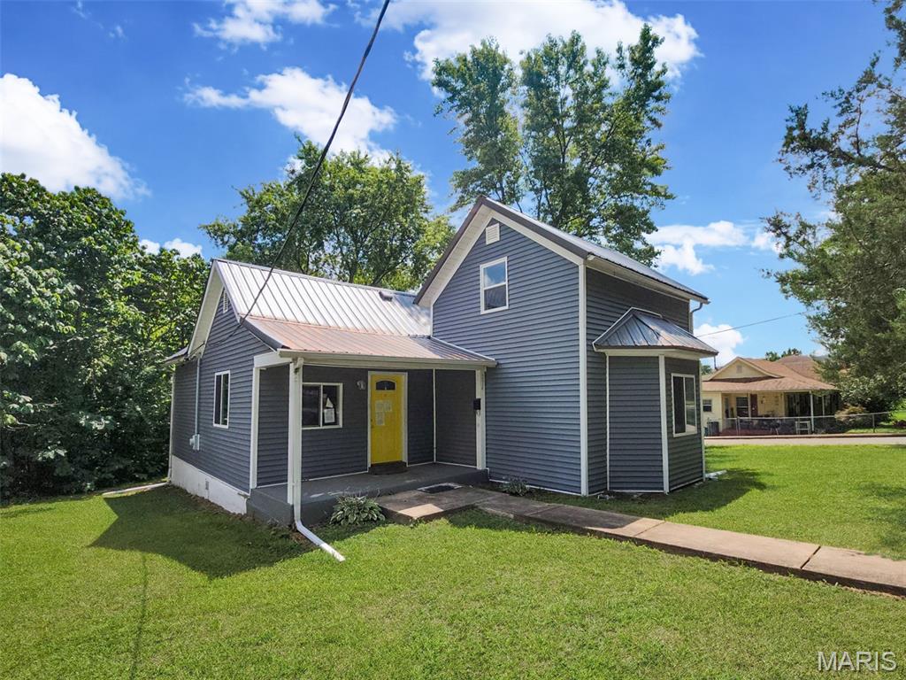 214 S Pine Street Property Photo 1