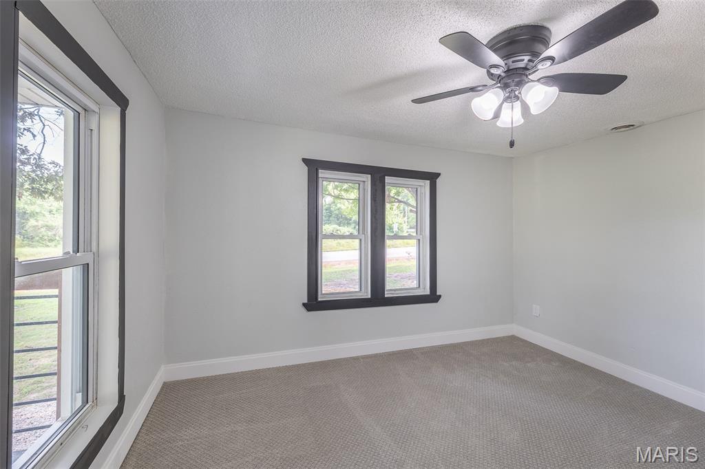 26050538 Property Photo 15