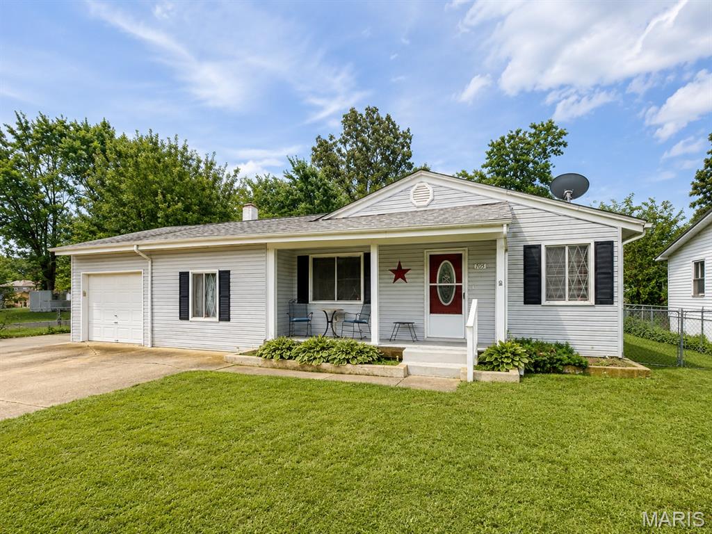 705 Mcclain Street Property Photo 1