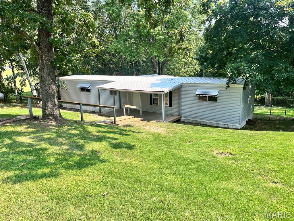 3867 Flucom Road Property Photo 2