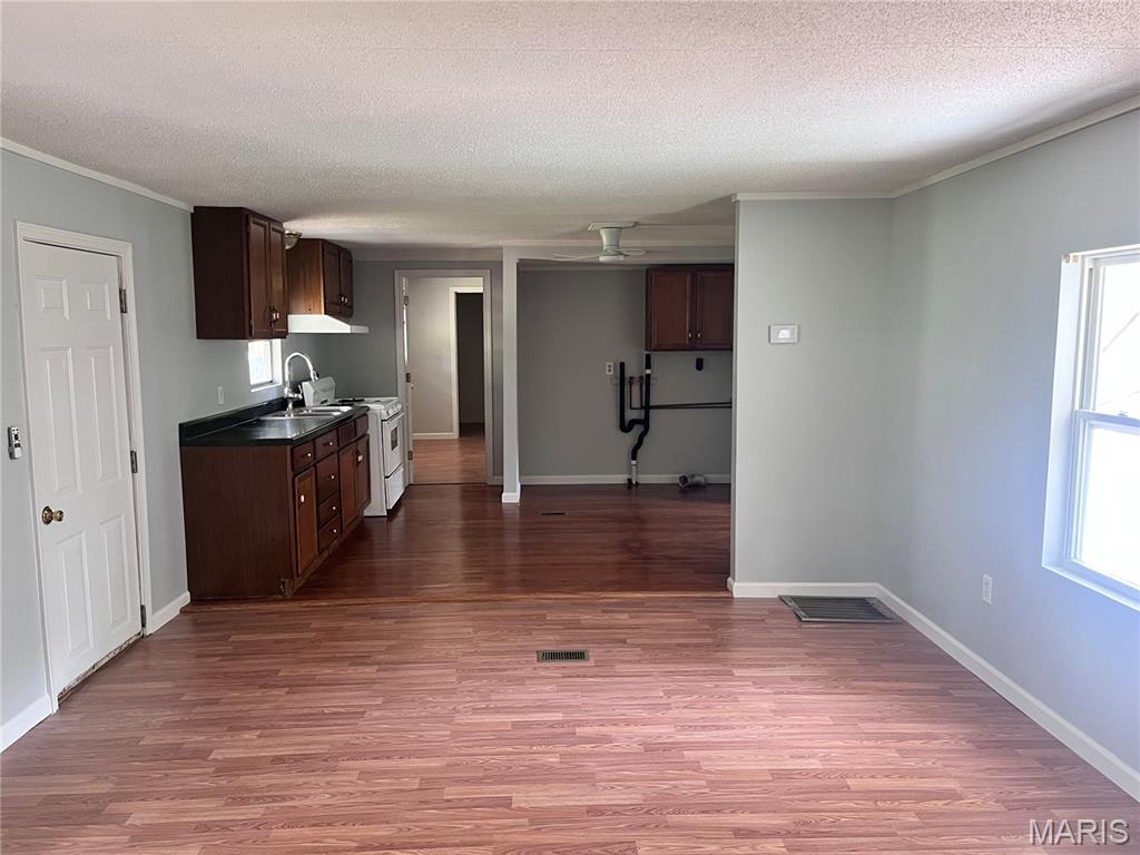 3867 Flucom Road Property Photo 9