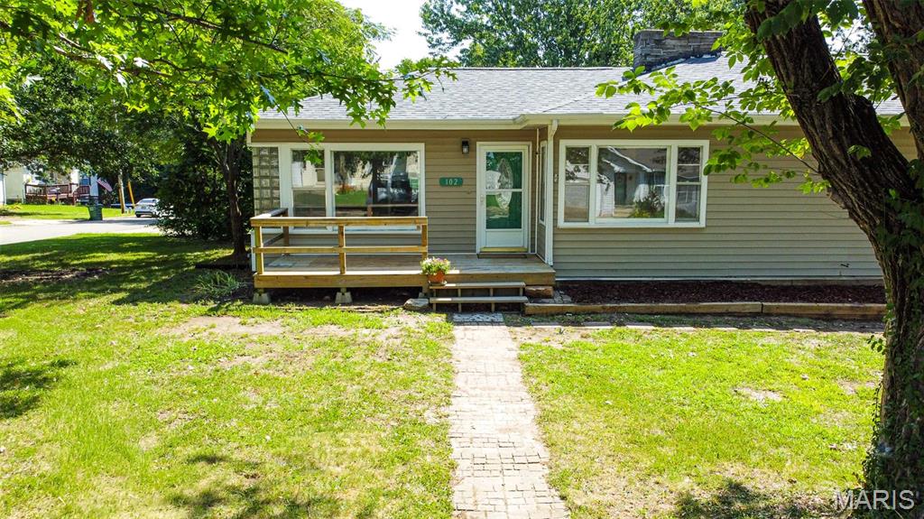 102 Poe Drive Property Photo 2