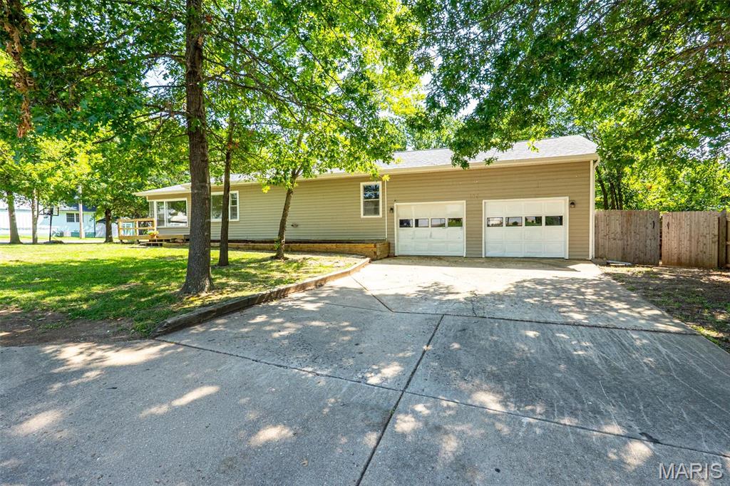 102 Poe Drive Property Photo 4