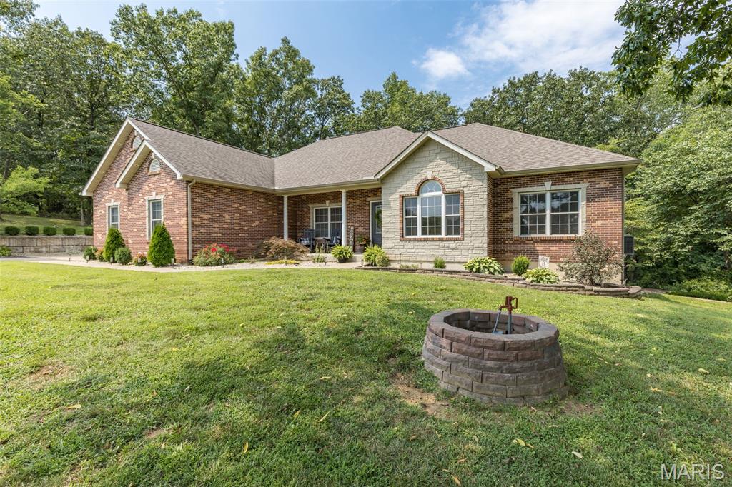 3305 Magnolia Lane Property Photo 4