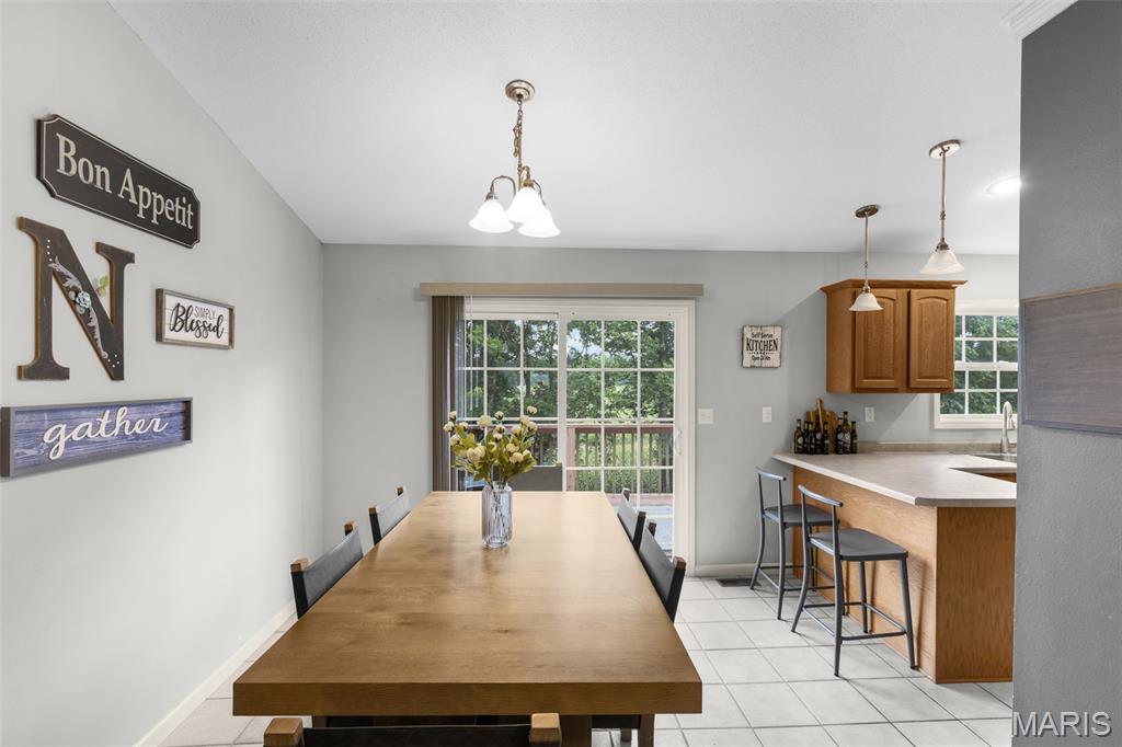 467 Oak Meadow Drive Property Photo 6