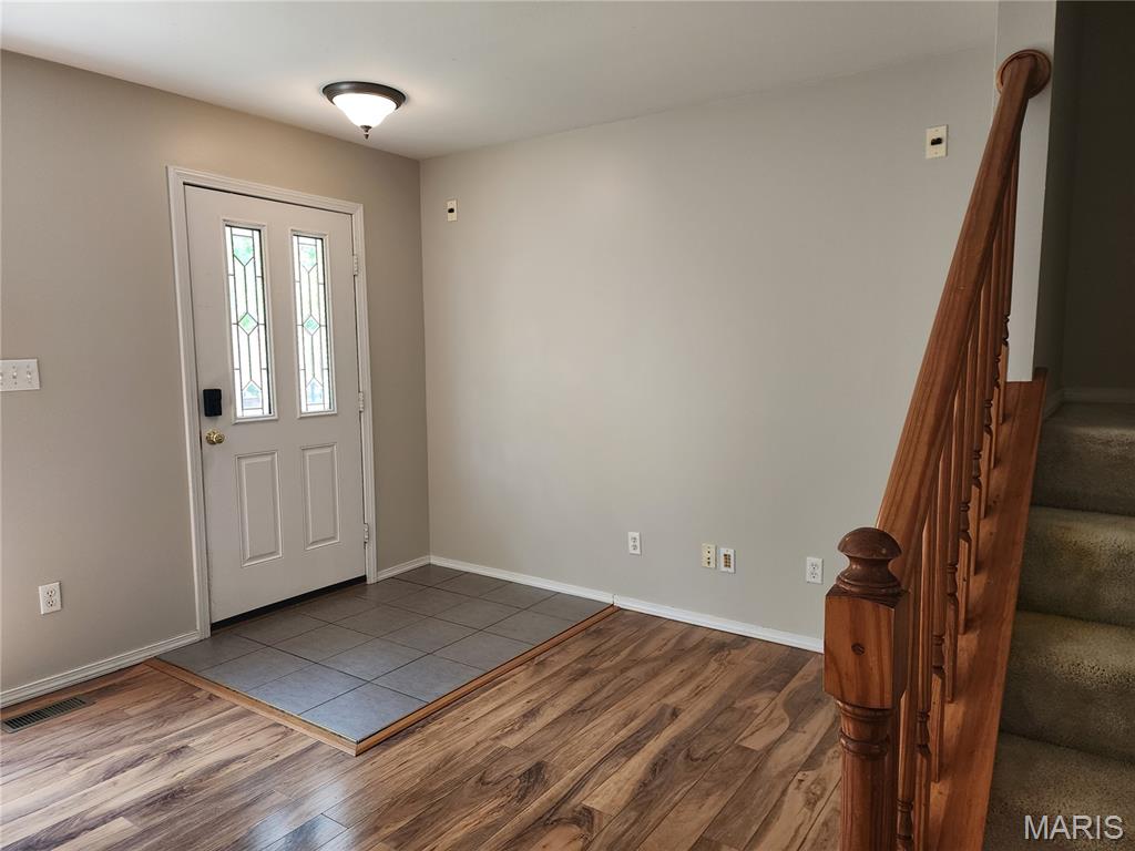 321 Heritage Commons Circle Property Photo 3