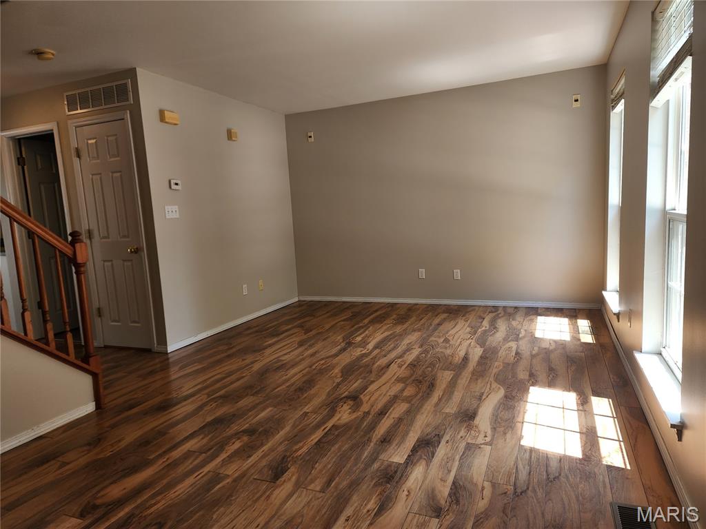 321 Heritage Commons Circle Property Photo 4