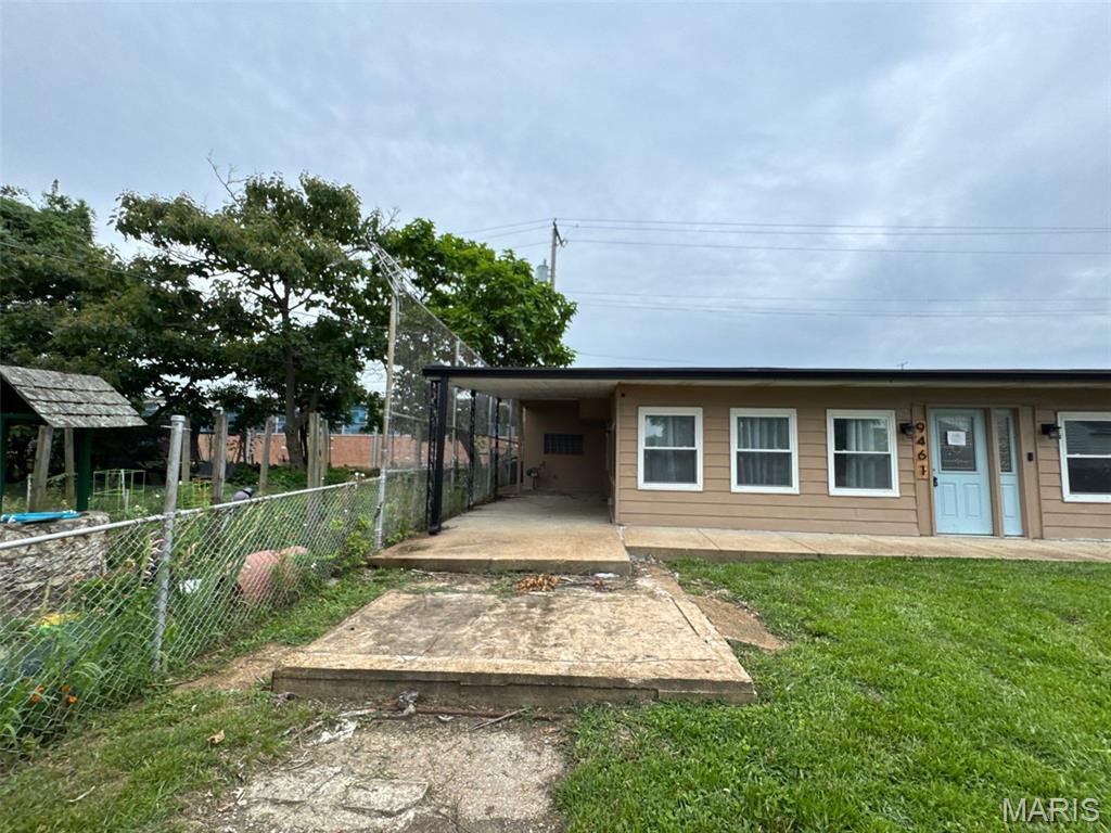 9461 Brenda Avenue Property Photo 3
