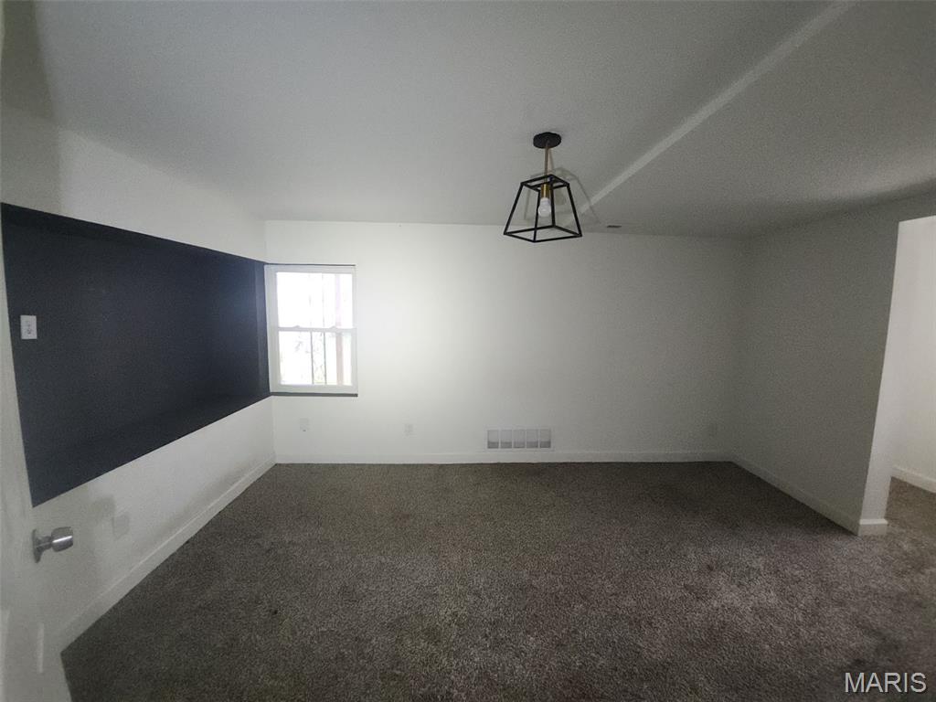 9461 Brenda Avenue Property Photo 9