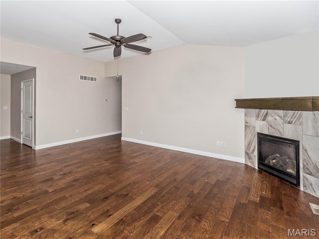 1873 Appleton Court Property Photo 5