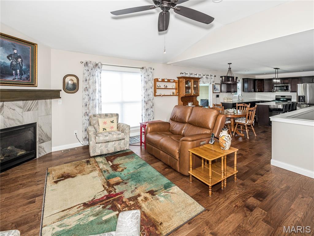 1873 Appleton Court Property Photo 10