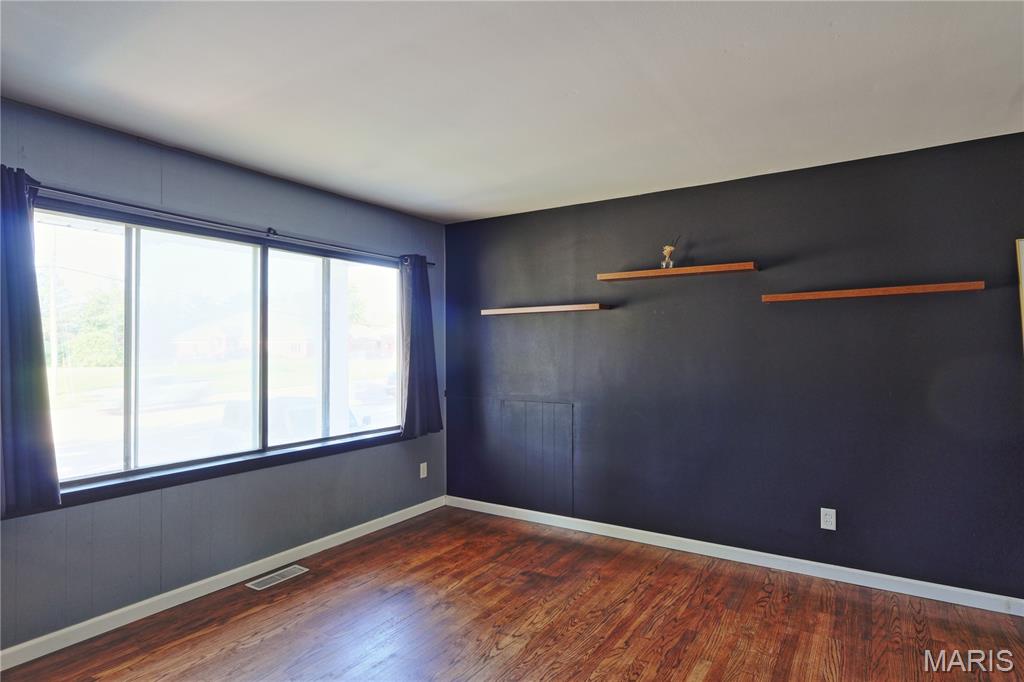 7416 Mexico Road Property Photo 6