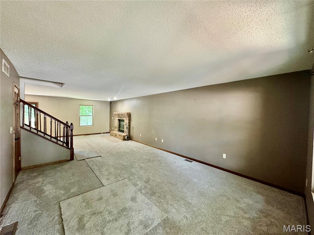 1634 Progress Lane Property Photo 5
