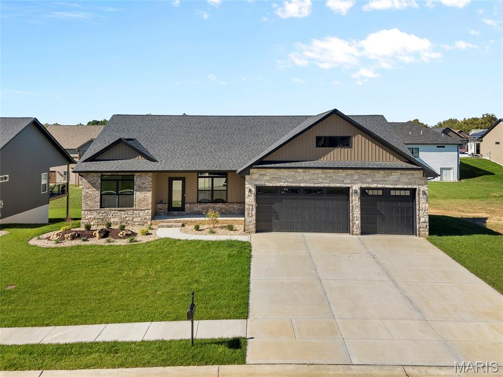 1827 Robins Mill Court Property Photo 1
