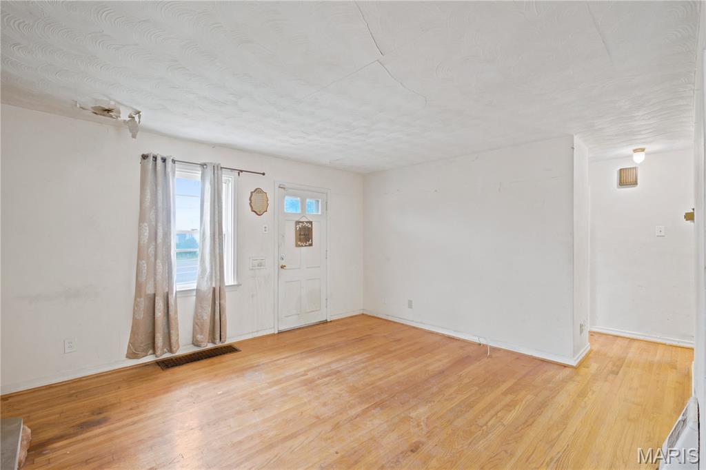 9535 Mackenzie Road Property Photo 3