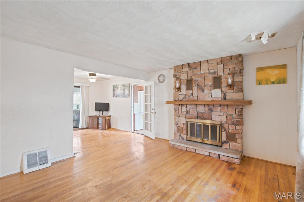 9535 Mackenzie Road Property Photo 4