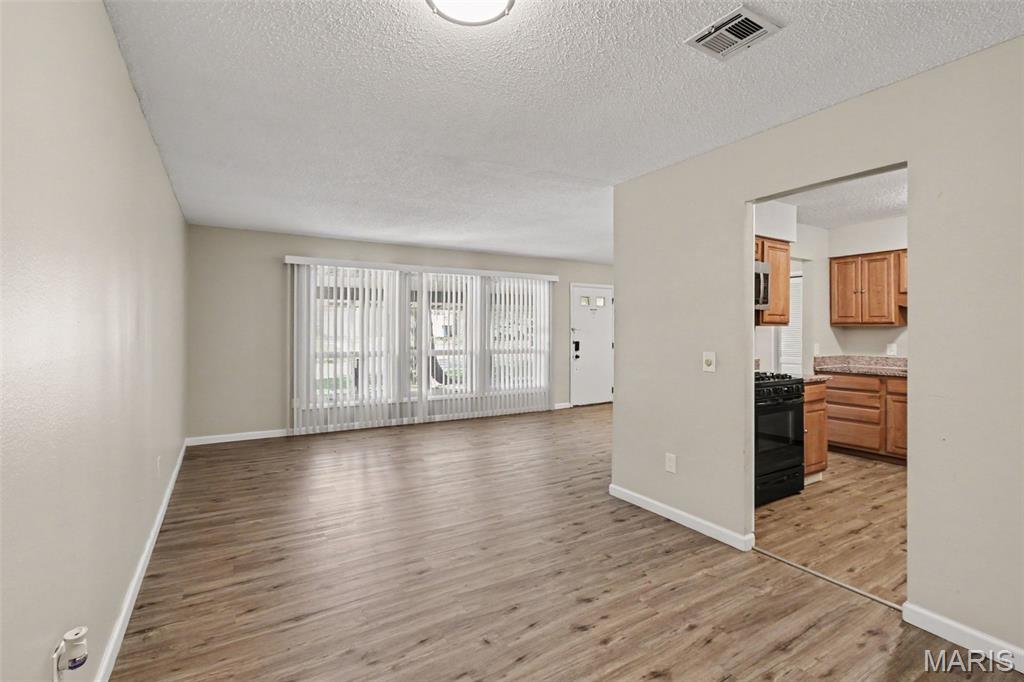 1535 Surf Side Drive Property Photo 7