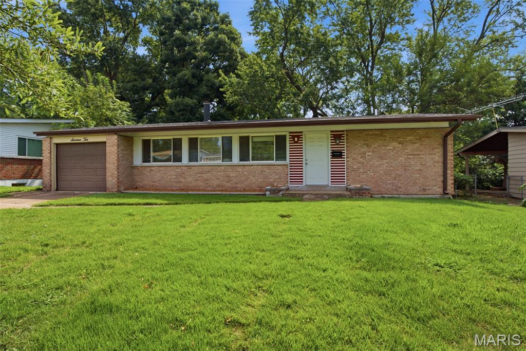 1610 Gallant Fox Drive