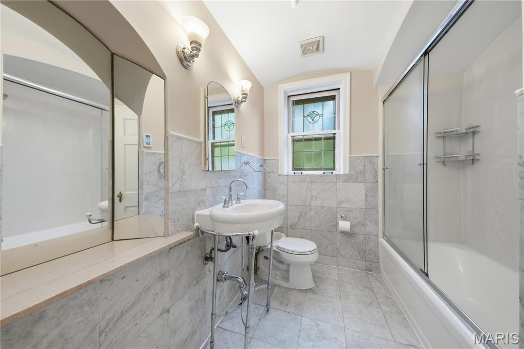 7529 Wellington Way 3 Property Photo 23