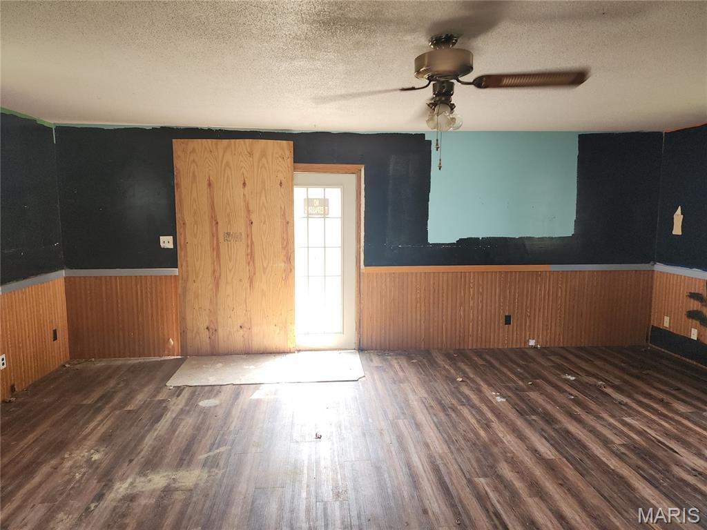 907 Johnson Street Property Photo 6