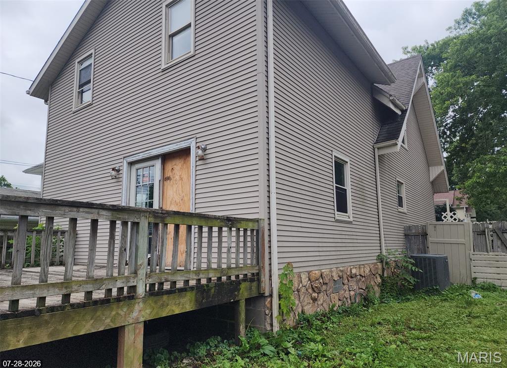 907 Johnson Street Property Photo 13