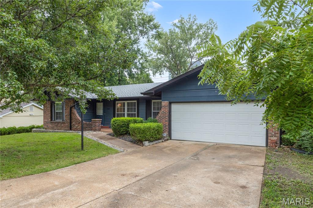 1722 Roth Hill Drive Property Photo 1