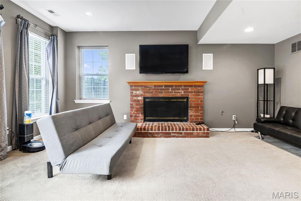 17655 Vintage Oak Drive Property Photo 46
