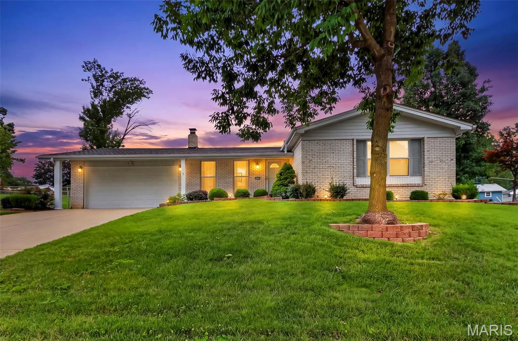 3020 Mockingbird Drive Property Photo 1