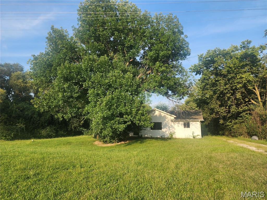 1672 Hillsboro Road Property Photo 1
