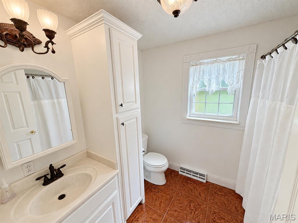 26405 State Highway 34 Property Photo 23
