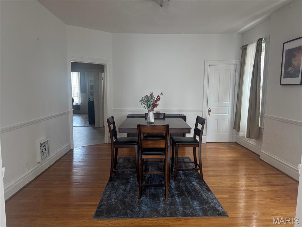 4175 Flad Avenue Property Photo 10