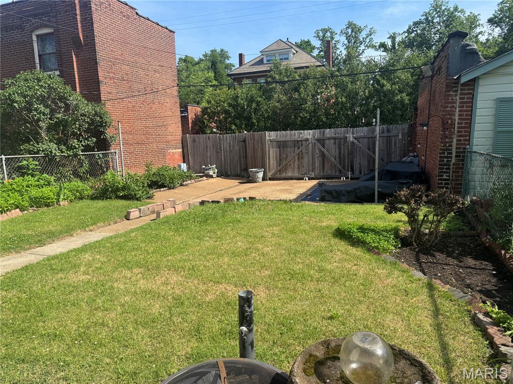 4175 Flad Avenue Property Photo 21