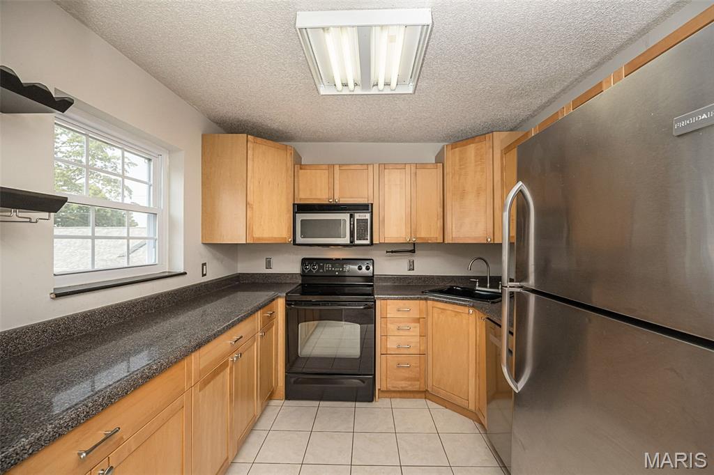 9122 Eager Road Property Photo 12