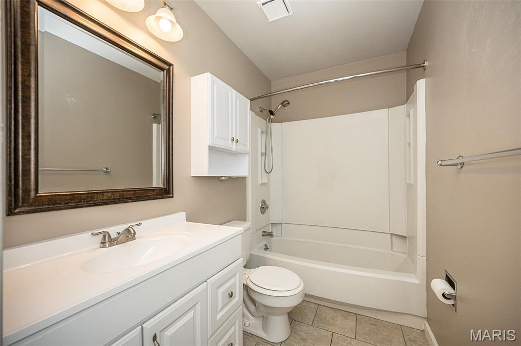 9122 Eager Road Property Photo 18
