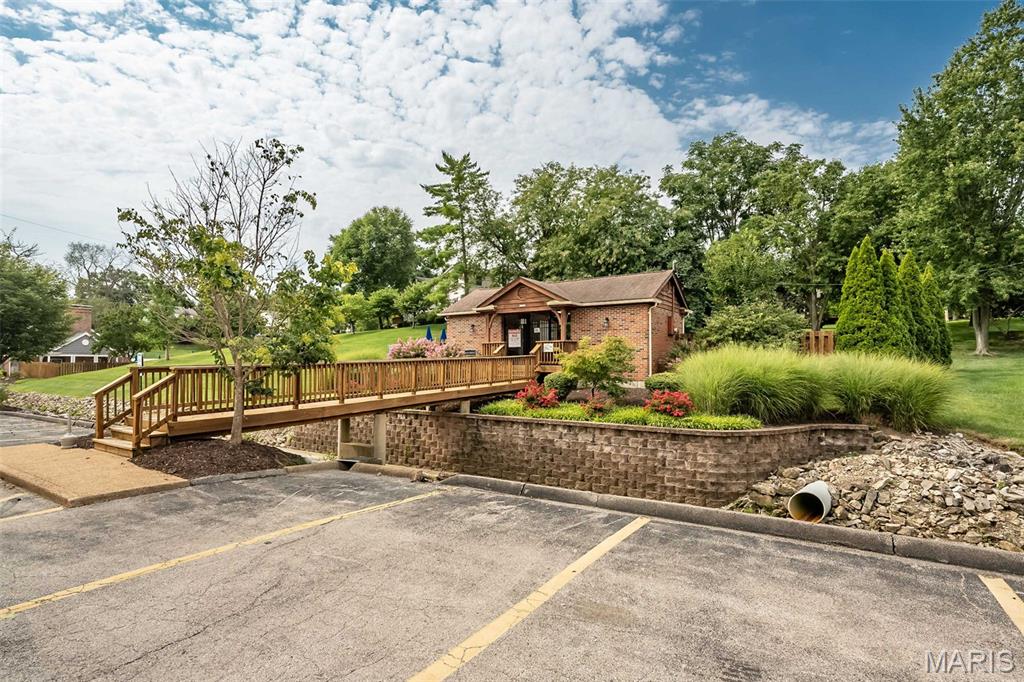 9122 Eager Road Property Photo 30