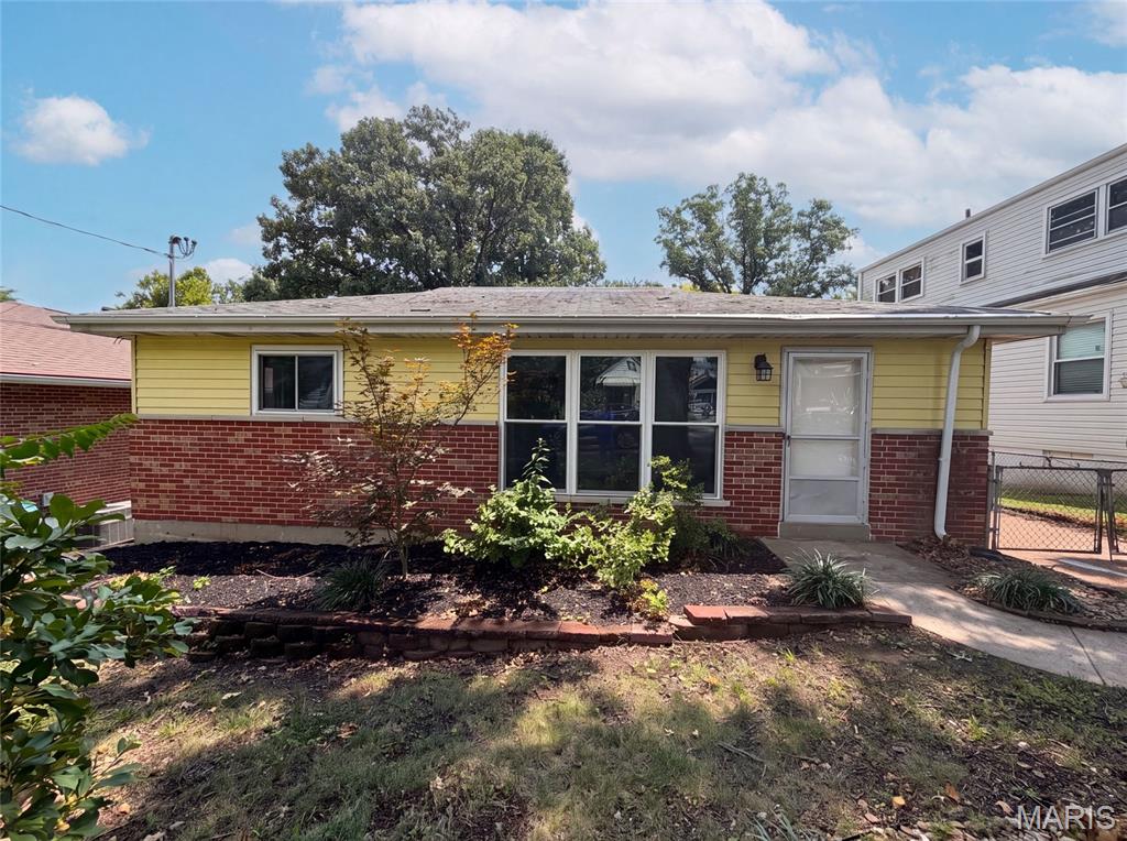 8606 Vasel Avenue Property Photo 1