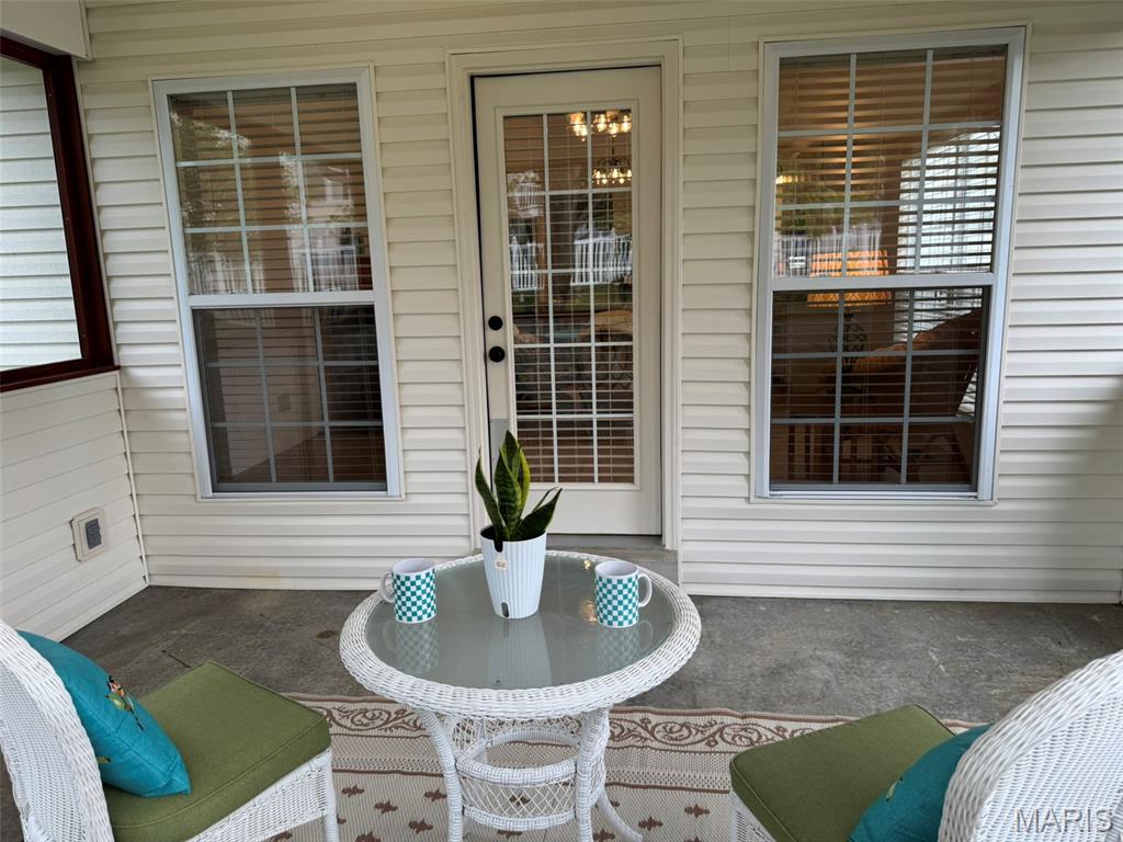 727 Hawk Run Drive Property Photo 31