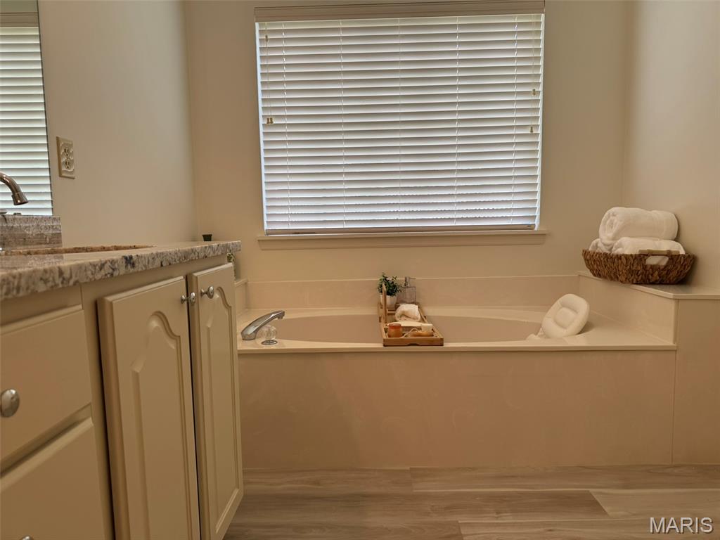 727 Hawk Run Drive Property Photo 39