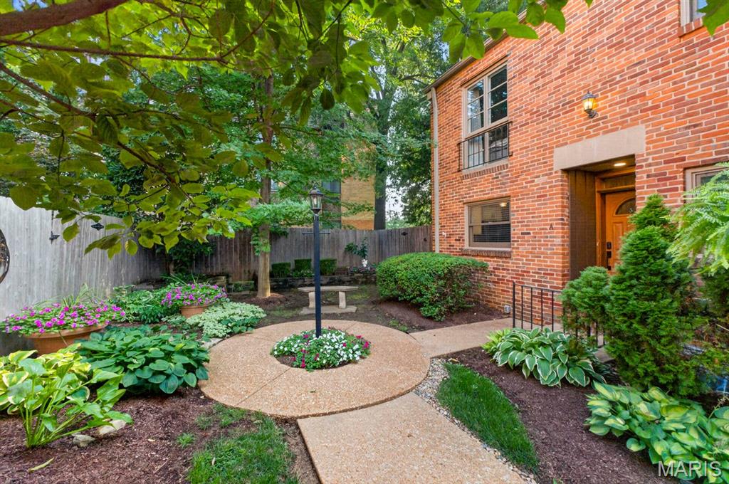 426 S Kirkwood Road A Property Photo 1