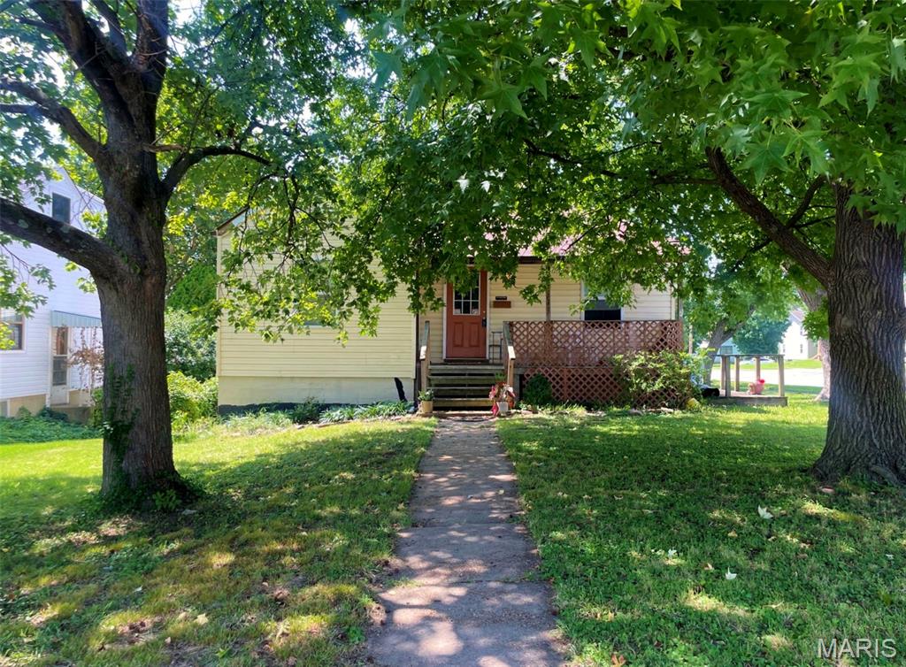 1609 N Cedar Street