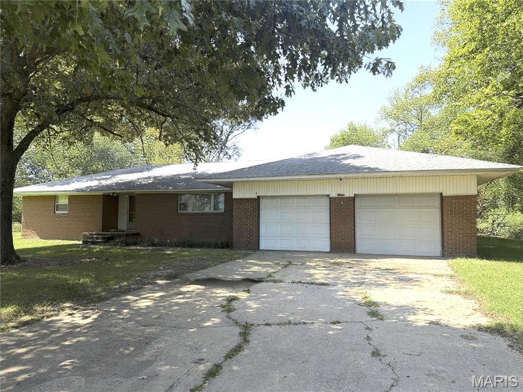 1105 S Anthony Street Property Photo 1